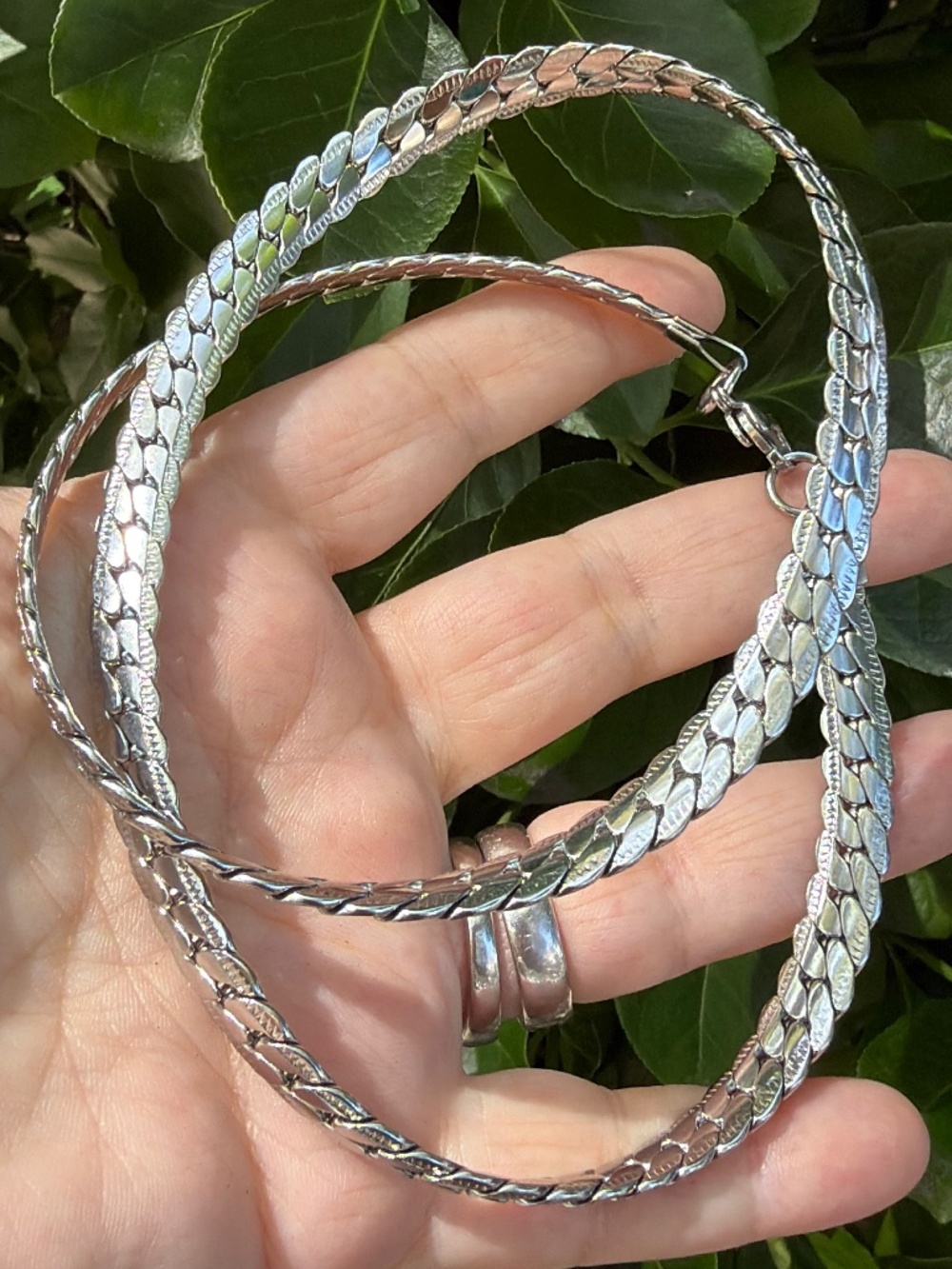 VINTAGE WIDE TEXTURED HERRINBONE STYLE NECKLACE SILVER TONE METAL LOBSTER LOCK